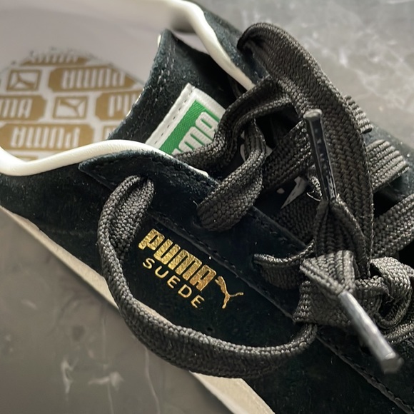 PUMA SUEDE CLASSIC BLACK/WHITE SNEAKERS/SHOES - Picture 8 of 10